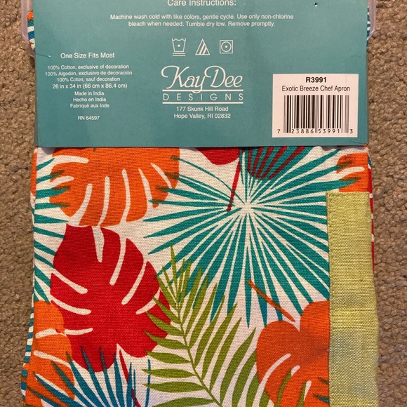 Chef Apron in Exotic Breeze pattern - Picture 3 of 3